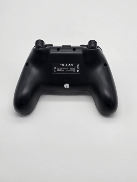 Pad Bezprzewodowy The G-Lab do gier PC i PS3 z wbudowanymi wibracjami Pad Bezprzewodowy The G-Lab do gier PC i PS3 z wbudowanymi wibracjami