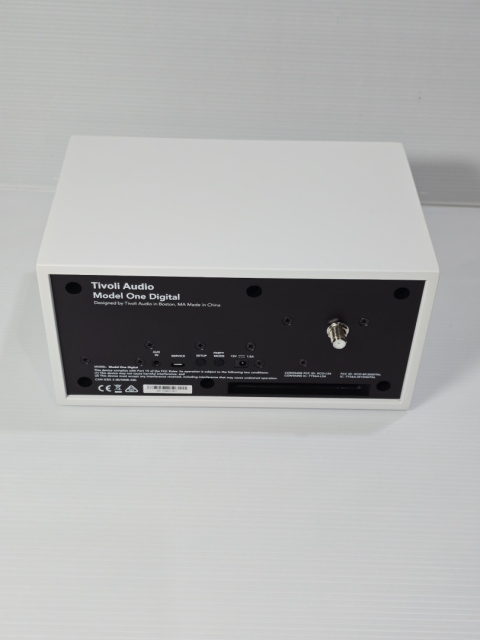 Tivoli Audio Model One Digital+ Radio FM DAB+ WiFi Bluetooth Tivoli Audio Model One Digital+ Radio FM DAB+ WiFi Bluetooth