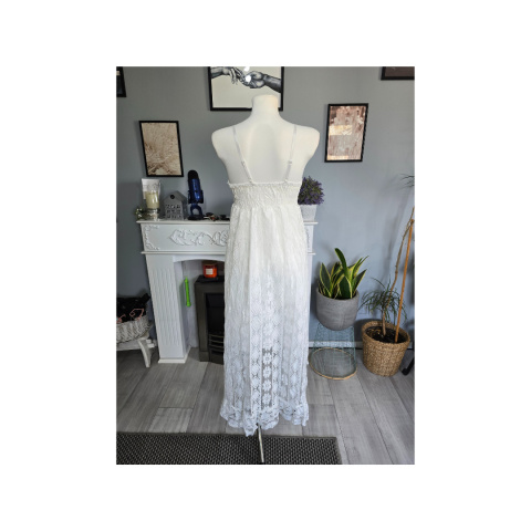 Biała Sukienka Na Ramiączkach w stylu Boho sukienka letnia Roz. M Biała Sukienka Na Ramiączkach w stylu Boho sukienka letnia Roz. M