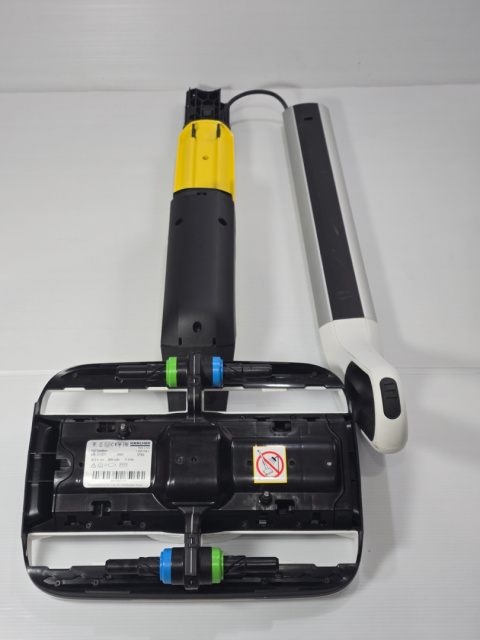 Odkurzacz pionowy Kärcher bezprzewodowy mop elekt. FC 7 Cordless Extra Odkurzacz pionowy Kärcher bezprzewodowy mop elekt. FC 7 Cordless Extra