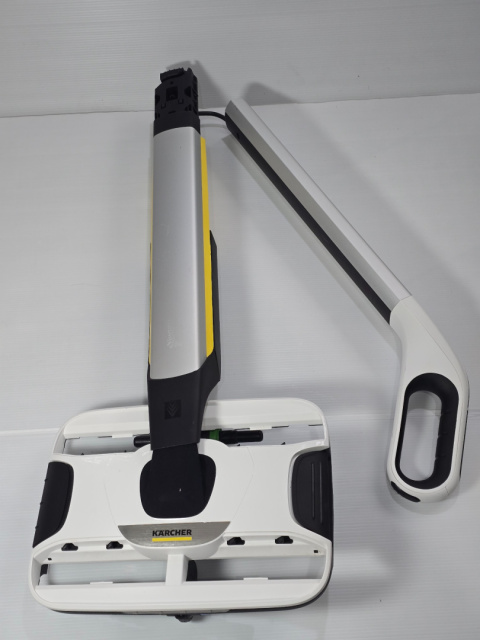 Odkurzacz pionowy Kärcher bezprzewodowy mop elekt. FC 7 Cordless Extra Odkurzacz pionowy Kärcher bezprzewodowy mop elekt. FC 7 Cordless Extra