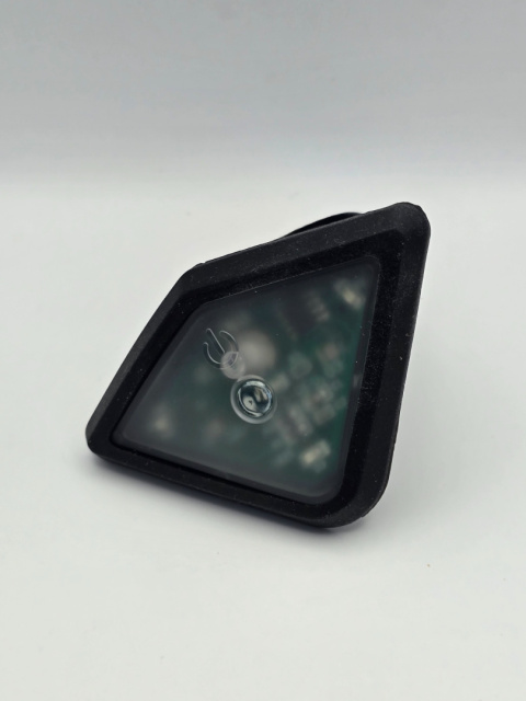 Lampka do kasku UVEX Plug-in LED QUATRO JUNIOR światło ciągłe migające Lampka do kasku UVEX Plug-in LED QUATRO JUNIOR światło ciągłe migające