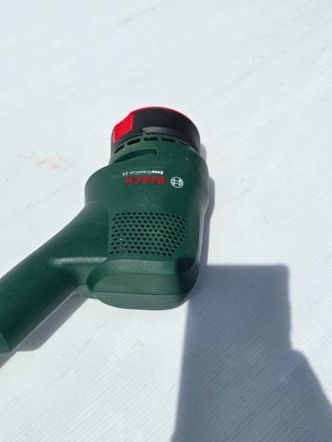 Podkaszarka do trawy BOSCH 280W kosa żyłkowa EasyGrassCut Podkaszarka do trawy BOSCH 280W kosa żyłkowa EasyGrassCut
