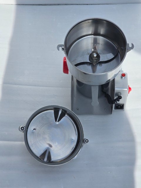 Mocny Młynek Elektryczny do Kawy Zboża PRZYPRAW 1800W 26000/MIN 750G Mocny Młynek Elektryczny do Kawy Zboża PRZYPRAW 1800W 26000/MIN 750G