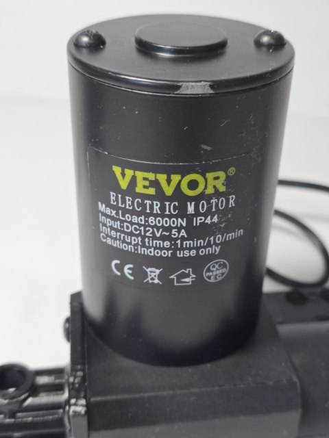 Siłownik elektryczny 380-610 mm 6000 N Siłownik elektryczny 380-610 mm 6000 N