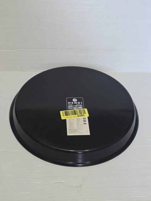 Taca kelnerska antypoślizgowa odporna okrągła z rantem śr. 32cm czarna Taca kelnerska antypoślizgowa odporna okrągła z rantem śr. 32cm czarna